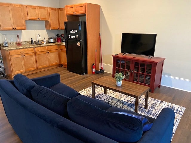 Furnished Finder property 336011_1 photo 4