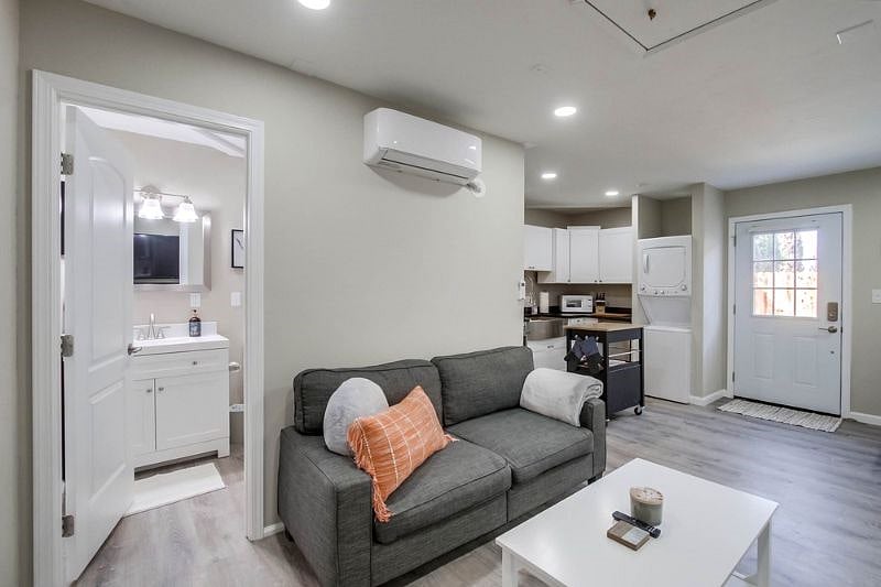 Furnished Finder property 336048_1 photo 6