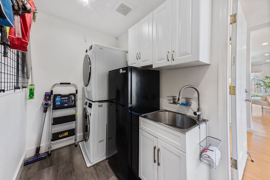 Furnished Finder property 336100_1 photo 49