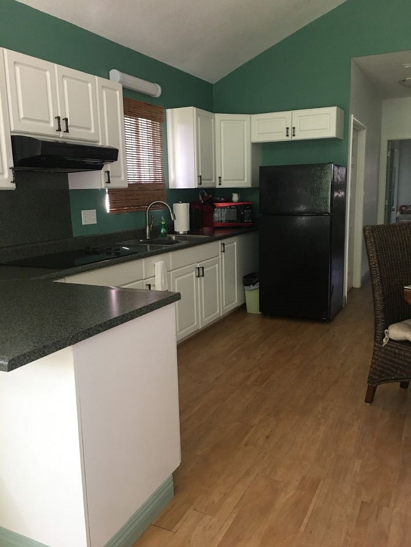 Furnished Finder property 336116_2 photo 3