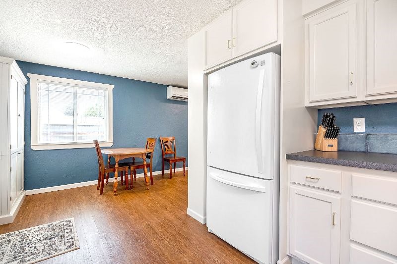 Furnished Finder property 336122_2 photo 14