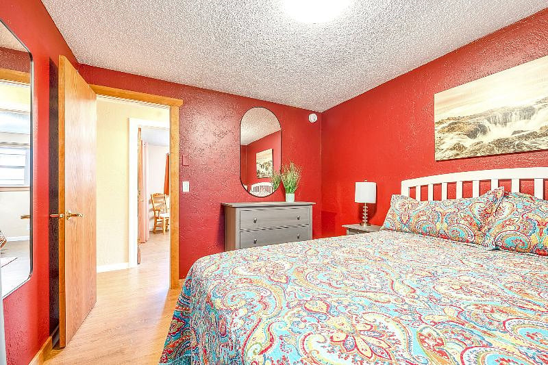 1st bedroom includes large 3 drawer dresser and 6' closet.