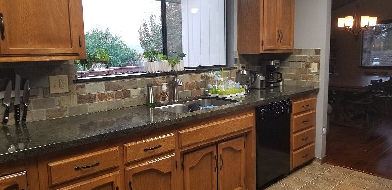 Furnished Finder property 336229_1 photo 4