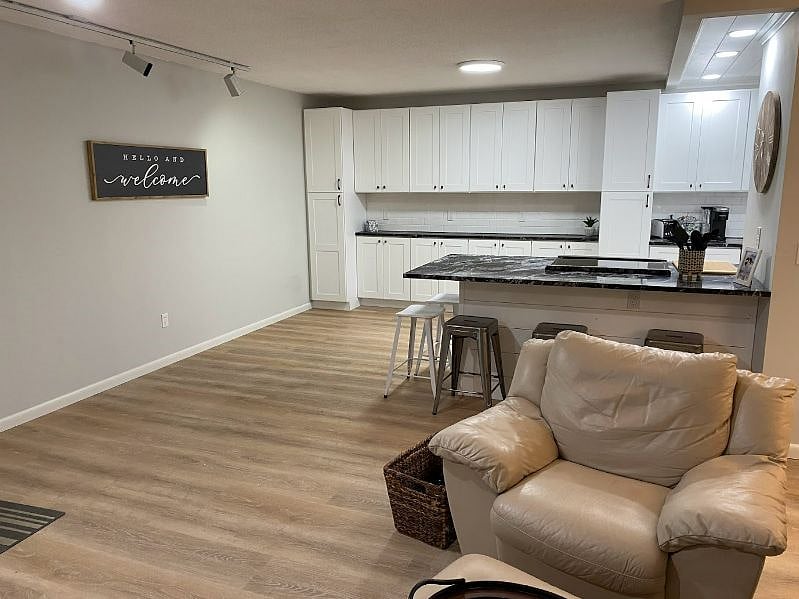 Furnished Finder property 336320_1 photo 4