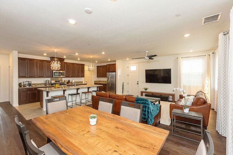 Furnished Finder property 336334_1 photo 3