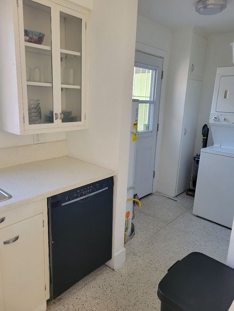 Furnished Finder property 336337_1 photo 14