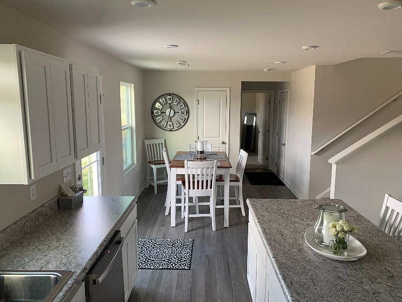 Furnished Finder property 336352_1 photo 7