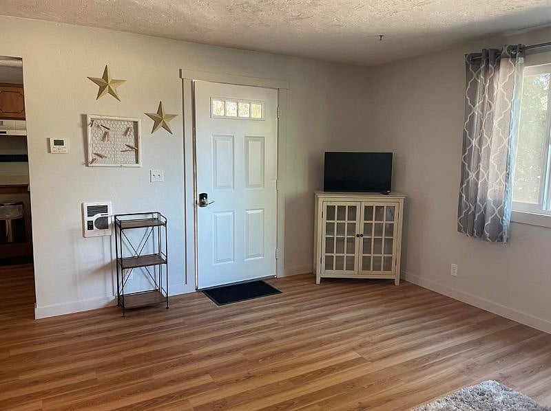 Furnished Finder property 336539_1 photo 6