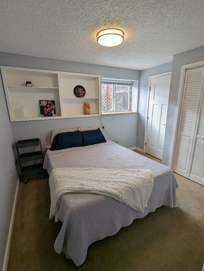 Master bedroom with en-suite bathroom.