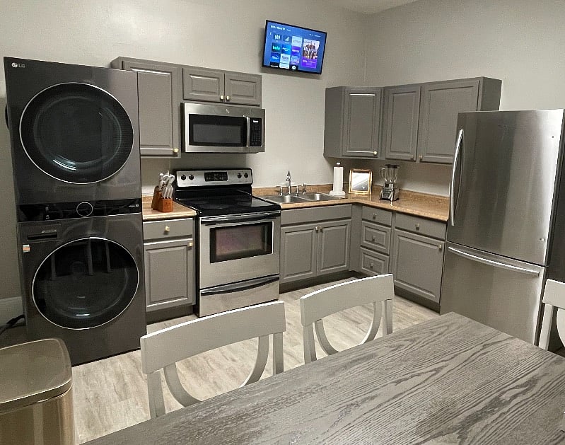 Furnished Finder property 336597_1 photo 9