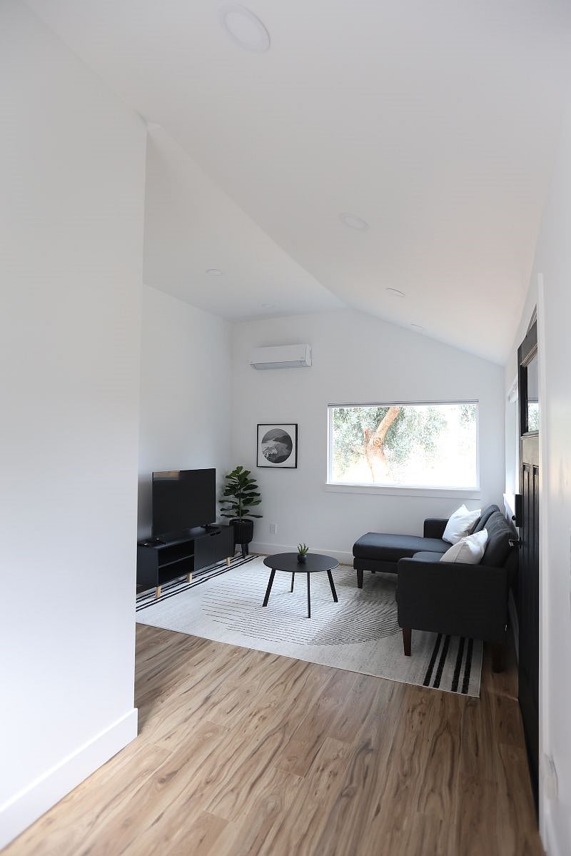 Furnished Finder property 336729_2 photo 10