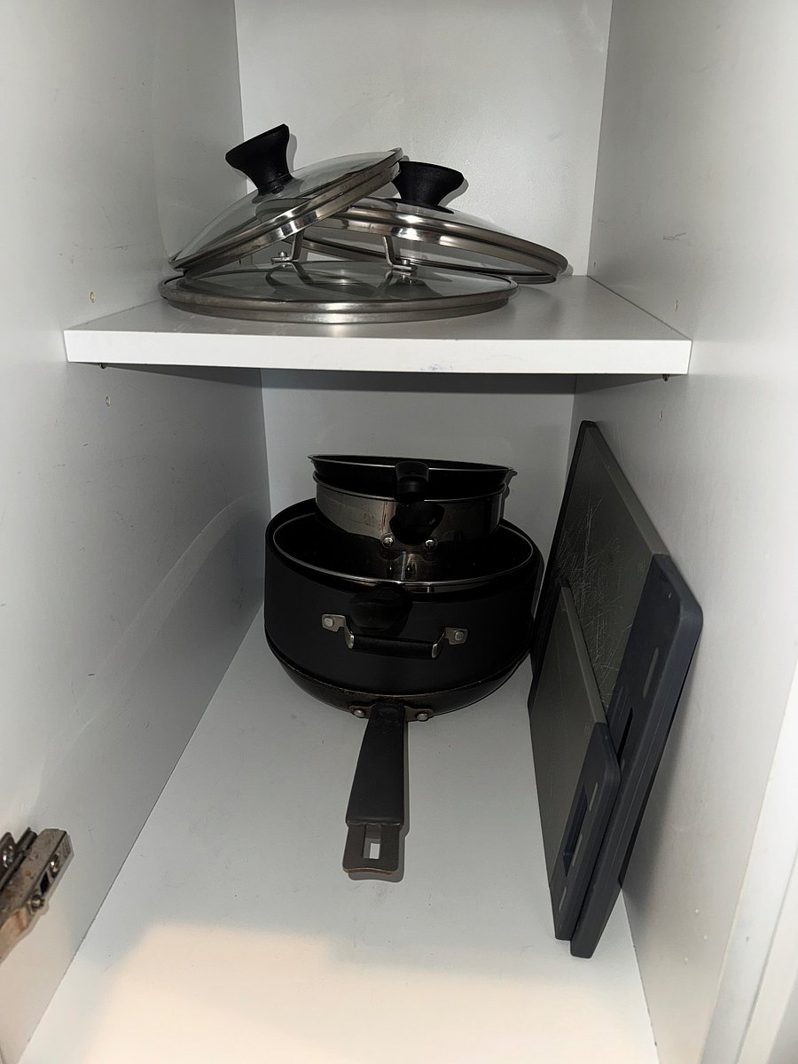 Stainless & non stick pans are available! There are more more pots & pans available upon request.
