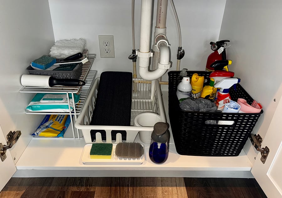 Under the sink you will find all items other tenants have requested in the past plus items that you would need during your stay to keep the apartment tidy and clean! Dish soap, hand soap, swiffer refills, laundry soap, paper towels and toilet paper are all stocked and ready for your arrival and expected to last you the first 2 weeks of your stay!