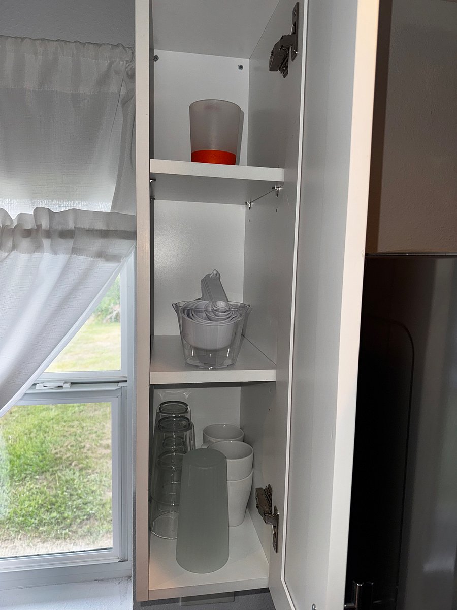 Measuring cups, mixing bowls, pots & pans, cooking utensils, silverware, wine opener, baking sheets, dinner ware, drinking glasses, etc. are all stocked in the kitchen for guests to use!