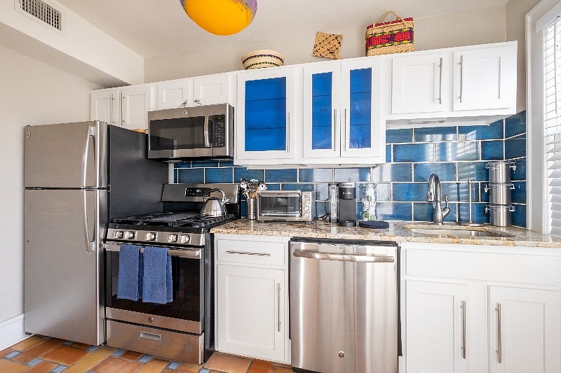 Furnished Finder property 336801_1 photo 17