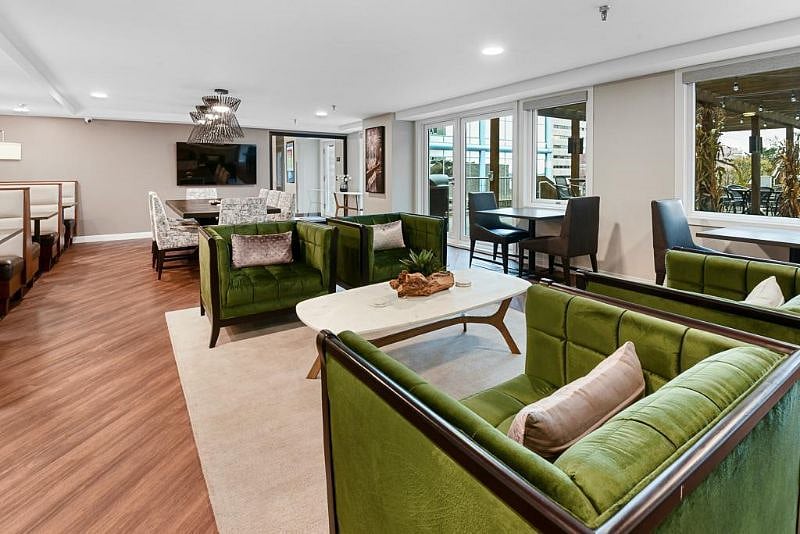 Shared amenities: event lounge