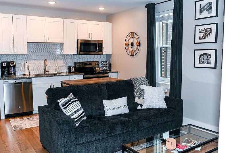 Furnished Finder property 336882_8 photo 10