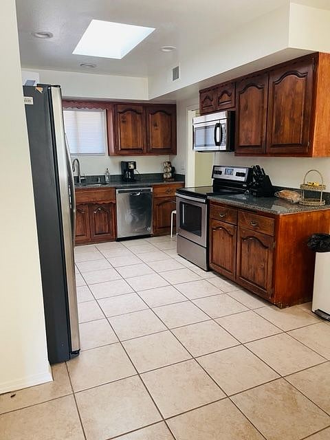 Furnished Finder property 336889_1 photo 4