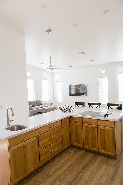 Furnished Finder property 336910_2 photo 9