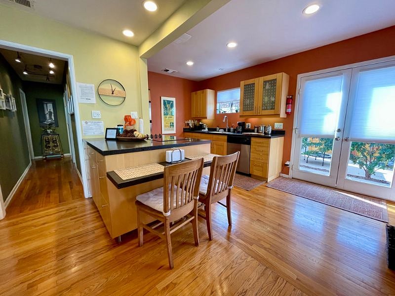Furnished Finder property 337012_1 photo 7