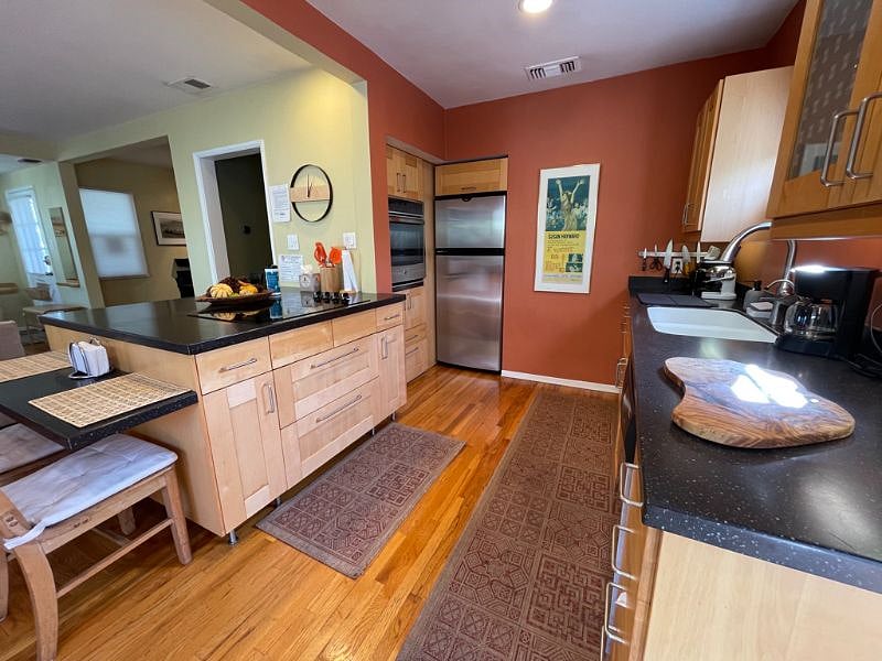 Furnished Finder property 337012_1 photo 8