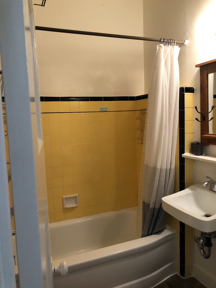 Furnished Finder property 337018_1 photo 10
