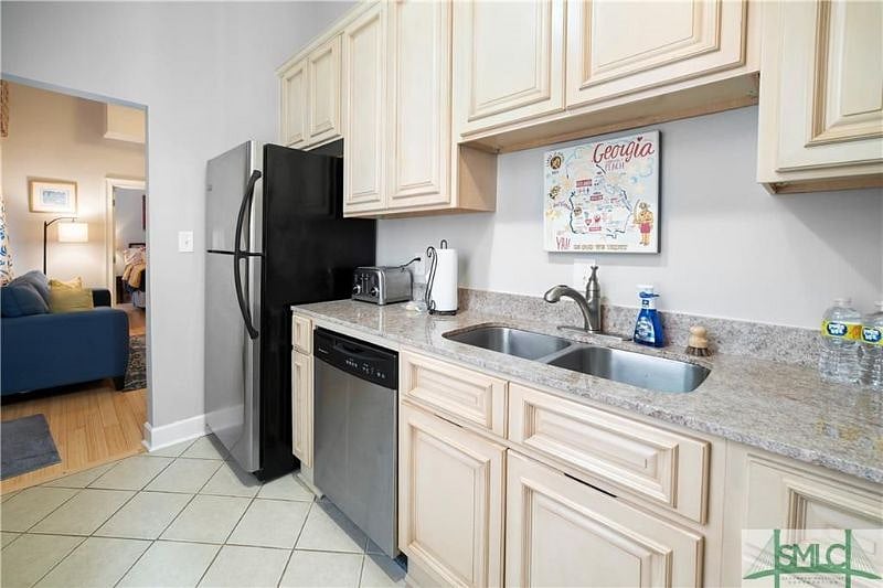 Furnished Finder property 337037_1 photo 6