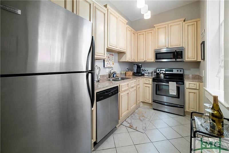 Furnished Finder property 337037_1 photo 7