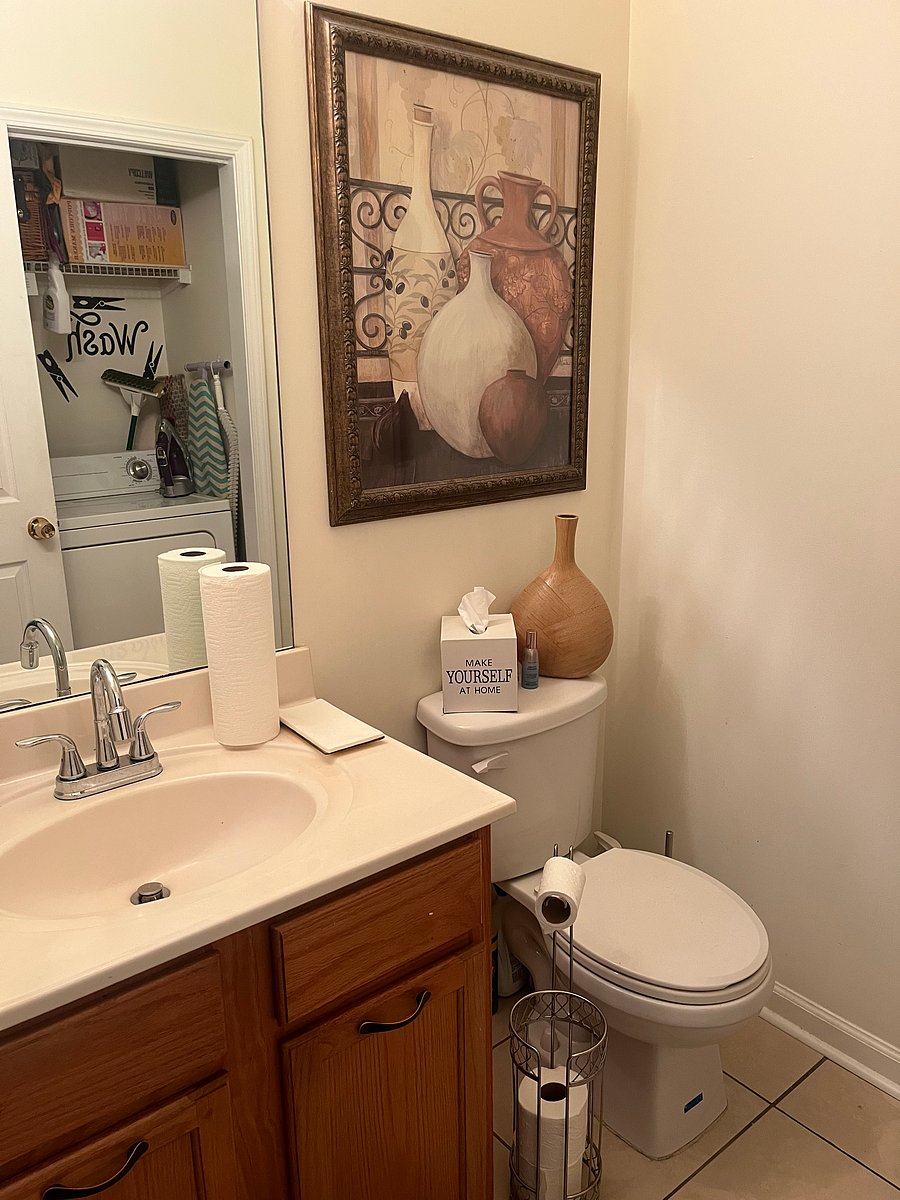 1/2 bath