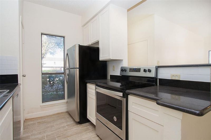 Furnished Finder property 337635_1 photo 9