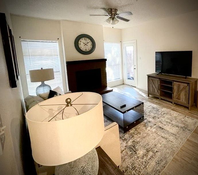 Furnished Finder property 337635_1 photo 3