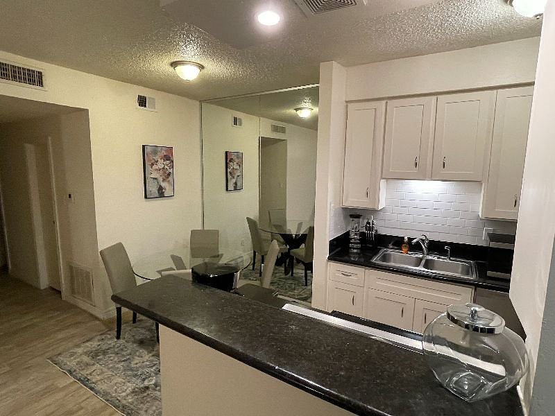 Furnished Finder property 337635_1 photo 8