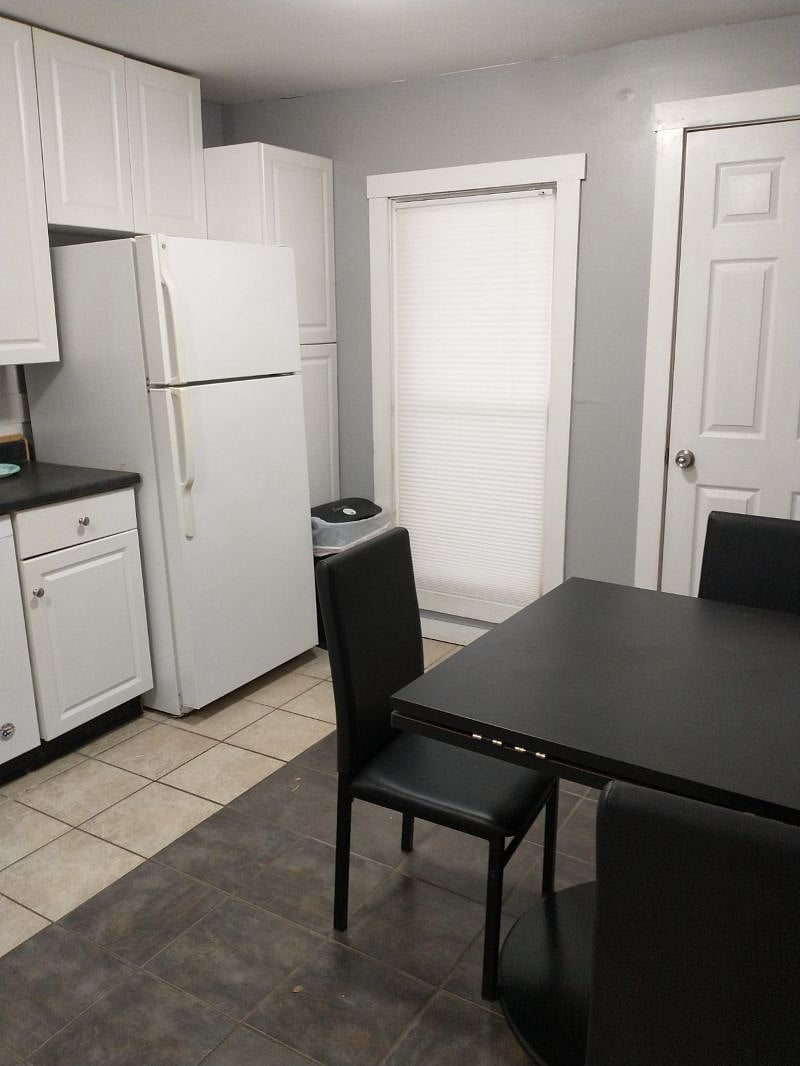 Furnished Finder property 337765_2 photo 4