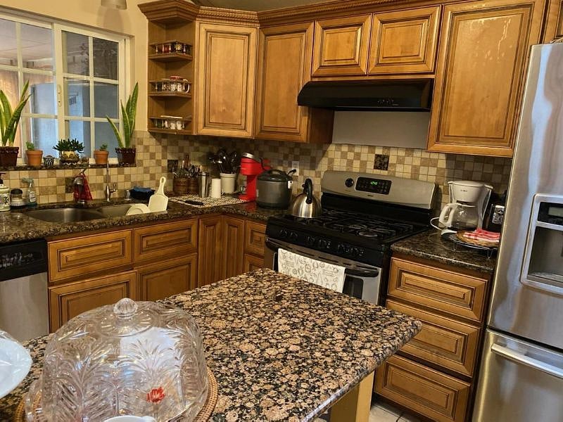 Furnished Finder property 337839_1 photo 3