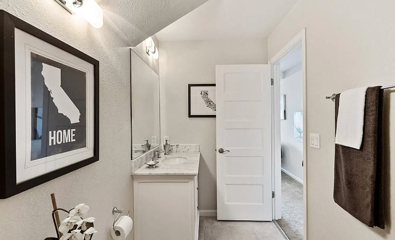 Furnished Finder property 337998_1 photo 11