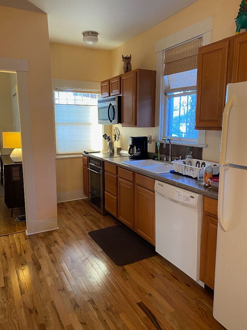 Furnished Finder property 338037_1 photo 3