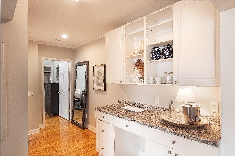 Furnished Finder property 338083_8 photo 4
