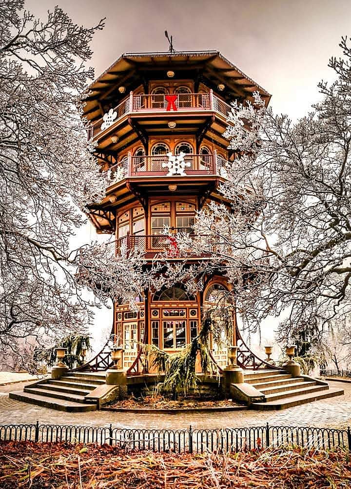 Patterson Park is the second largest Park in America and 5 min walk from the studio