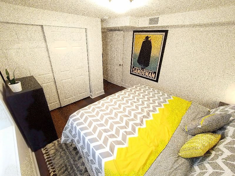 Bedroom 1 (Sandeman Room)