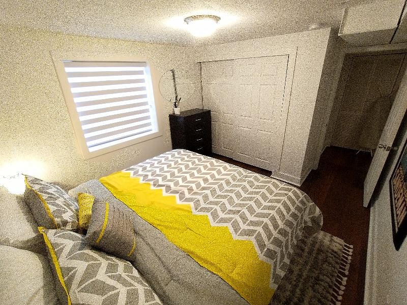 Bedroom 1 (Sandeman Room)
