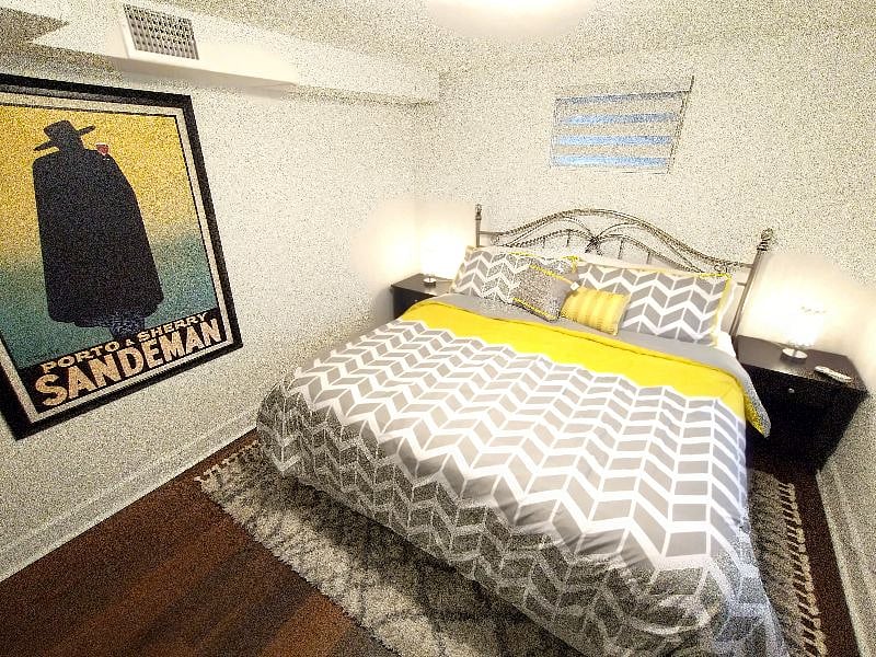 Bedroom 1 (Sandeman Room)