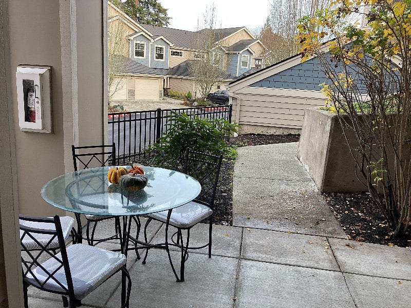 This patio area and table are for your use, the owner does not use this area. 