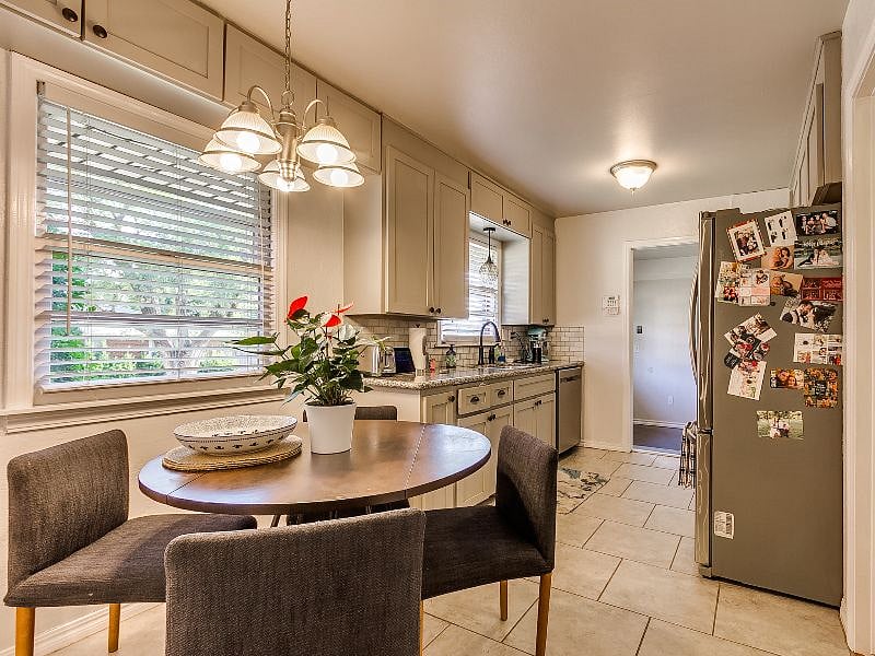 Furnished Finder property 338239_1 photo 26