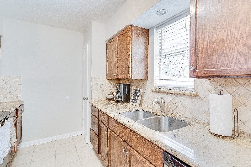 Furnished Finder property 338309_1 photo 11