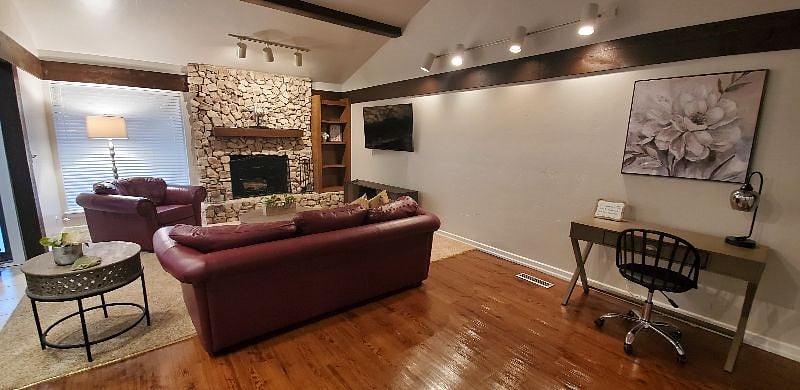 Furnished Finder property 338326_1 photo 4