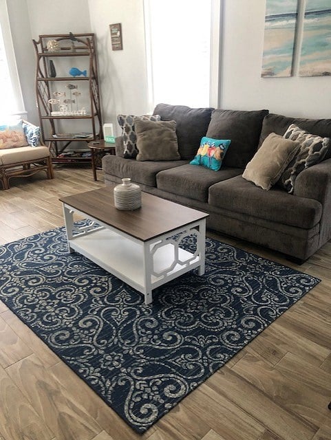 living areadining area
