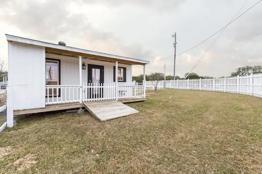 Furnished Finder property 338452_1 photo 16