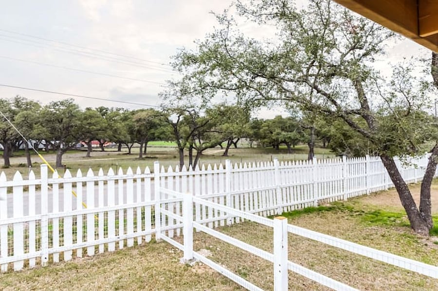 Furnished Finder property 338452_1 photo 18