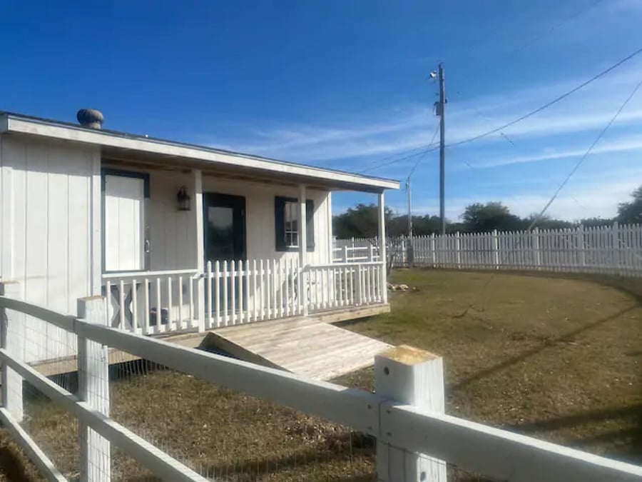 Furnished Finder property 338452_1 photo 22