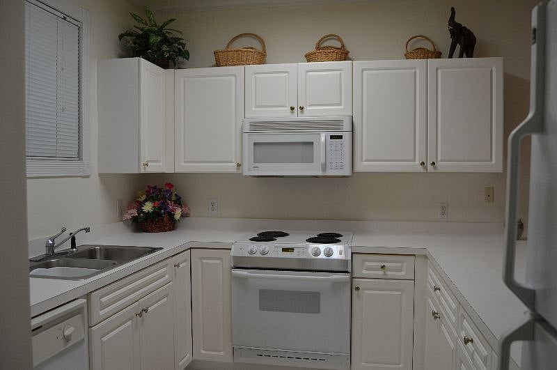 Furnished Finder property 338625_1 photo 5